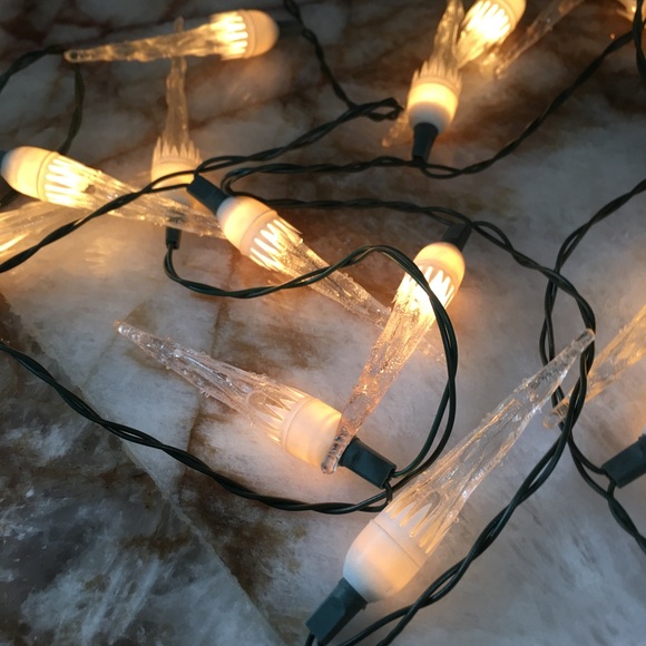 Warm White Icicle String Lights - Picture 8 of 8